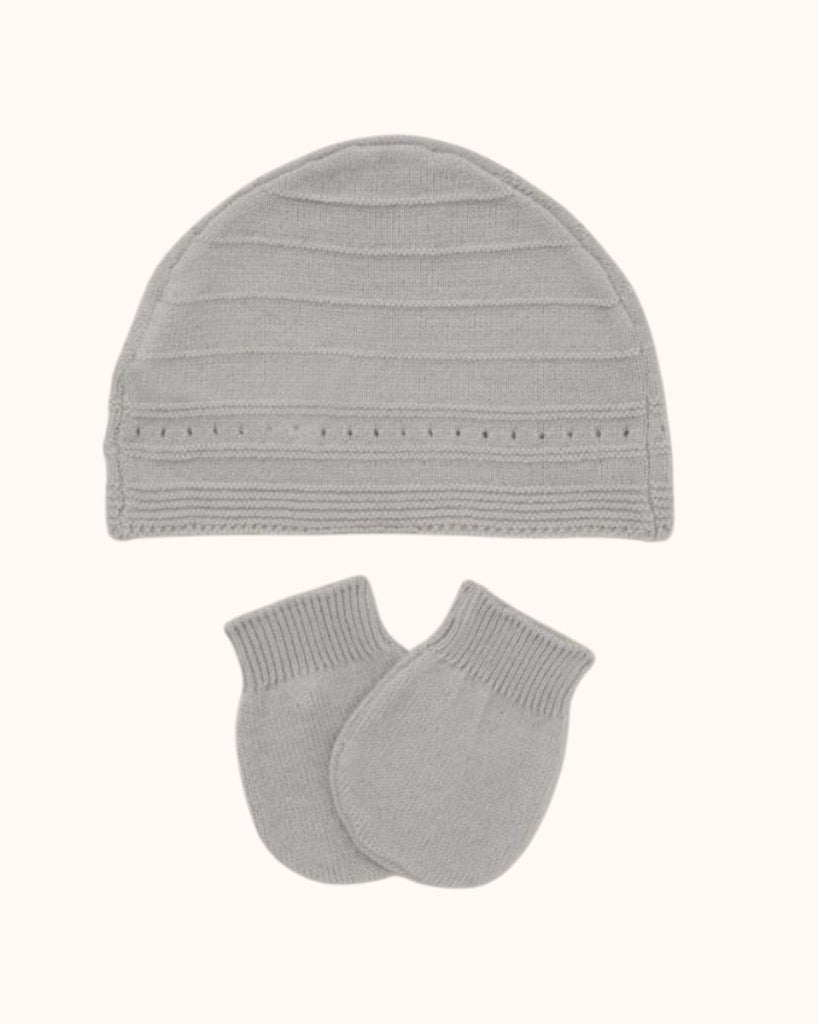 Luxe Gebreide Babyset in Zacht Grijs