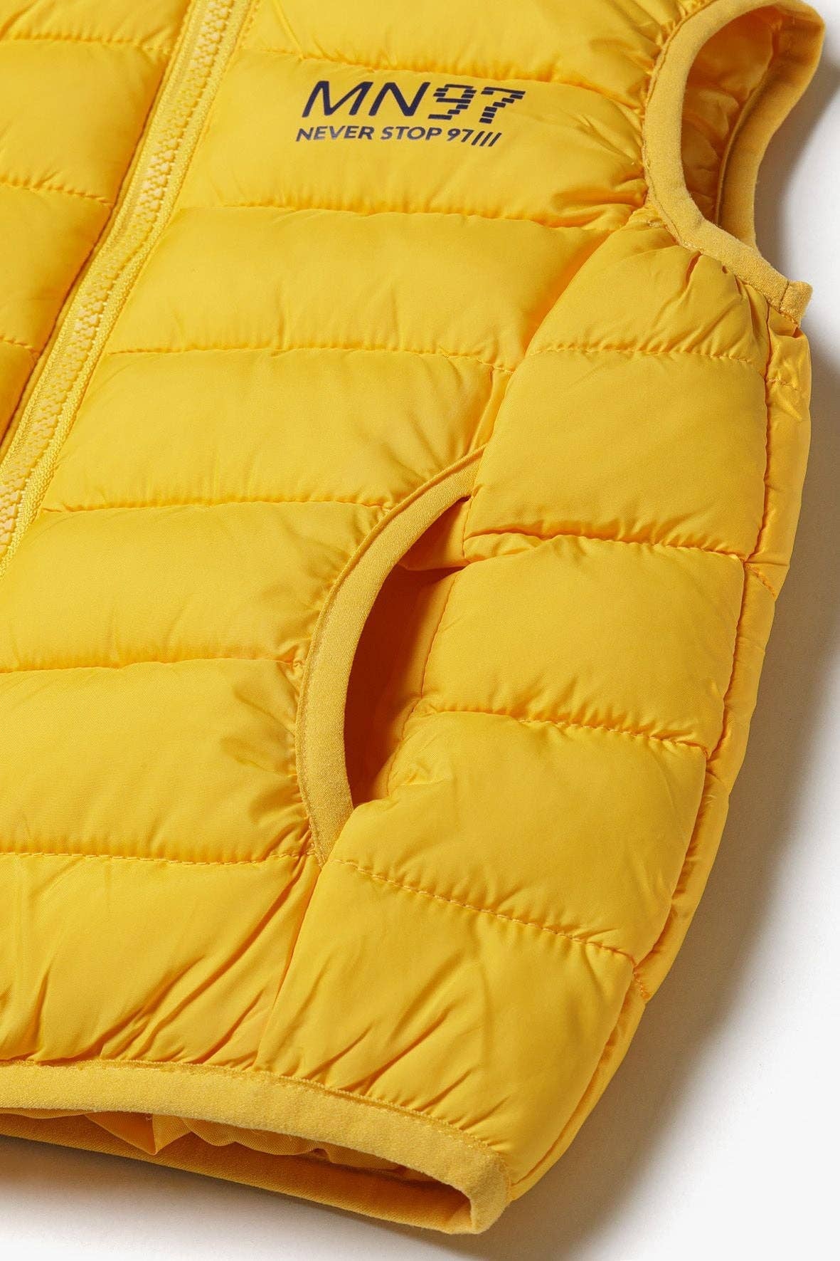Gewatteerde bodywarmer geel met ritssluiting voor kinderen