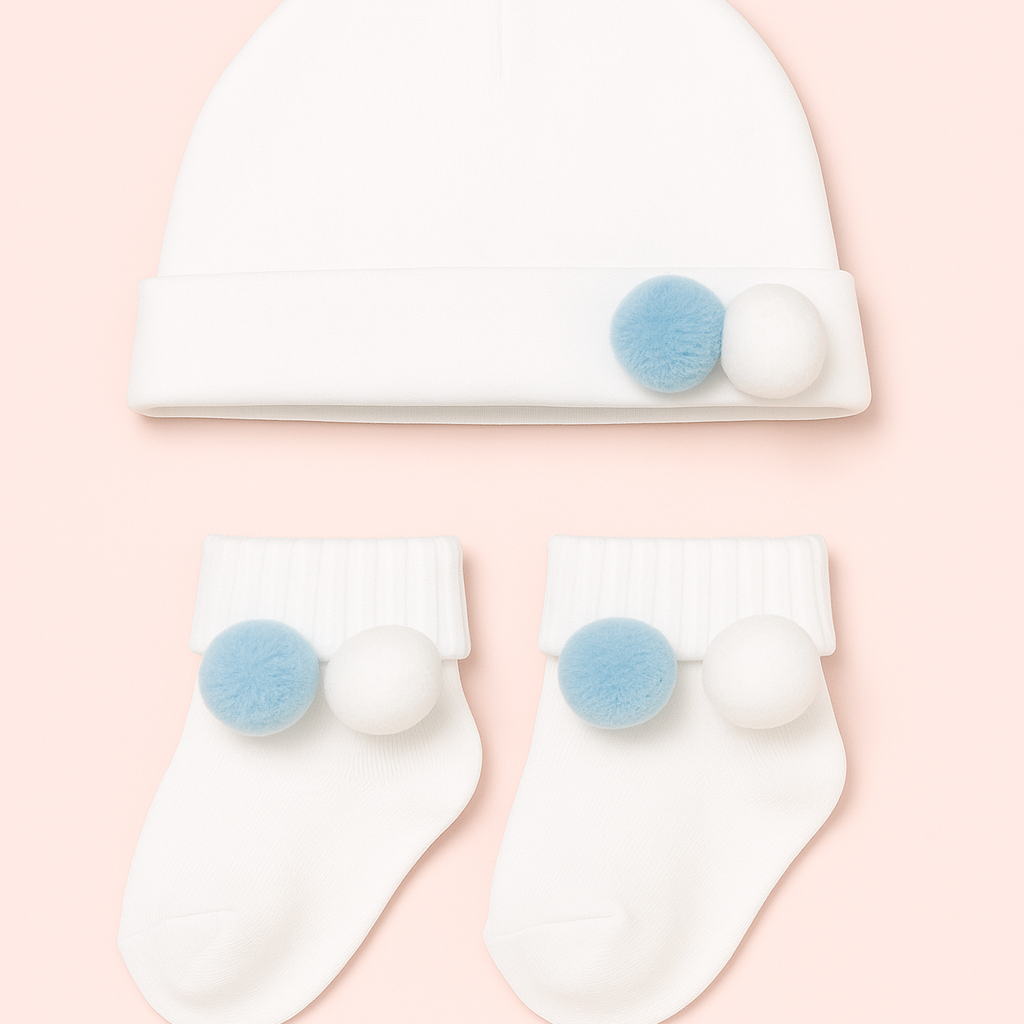 Baby muts en sokjes set met pompons