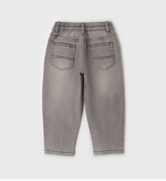Achterzijde grijze iDO jongens jeansbroek met twee achterzakken