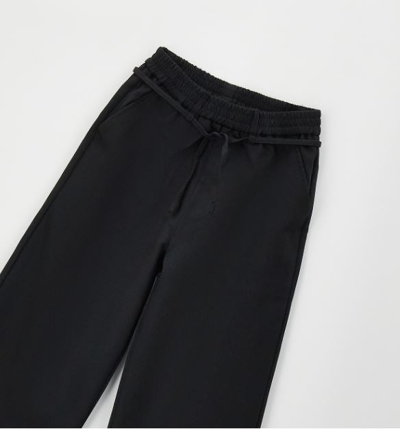 iDO zwarte meisjesbroek detail met elastische taille, trekkoord en steekzak
