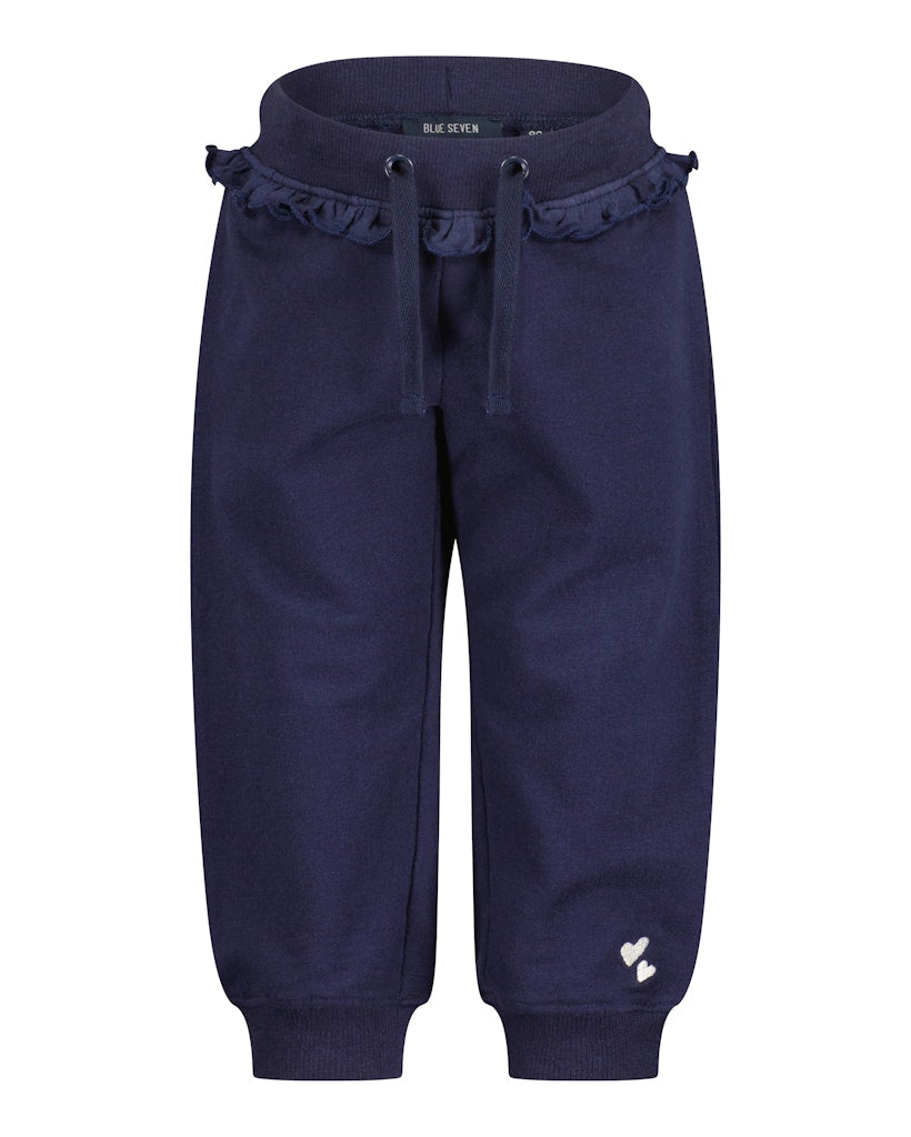 Donkerblauwe baby joggingbroek met ruches en hartjes van Blue Seven – vooraanzicht