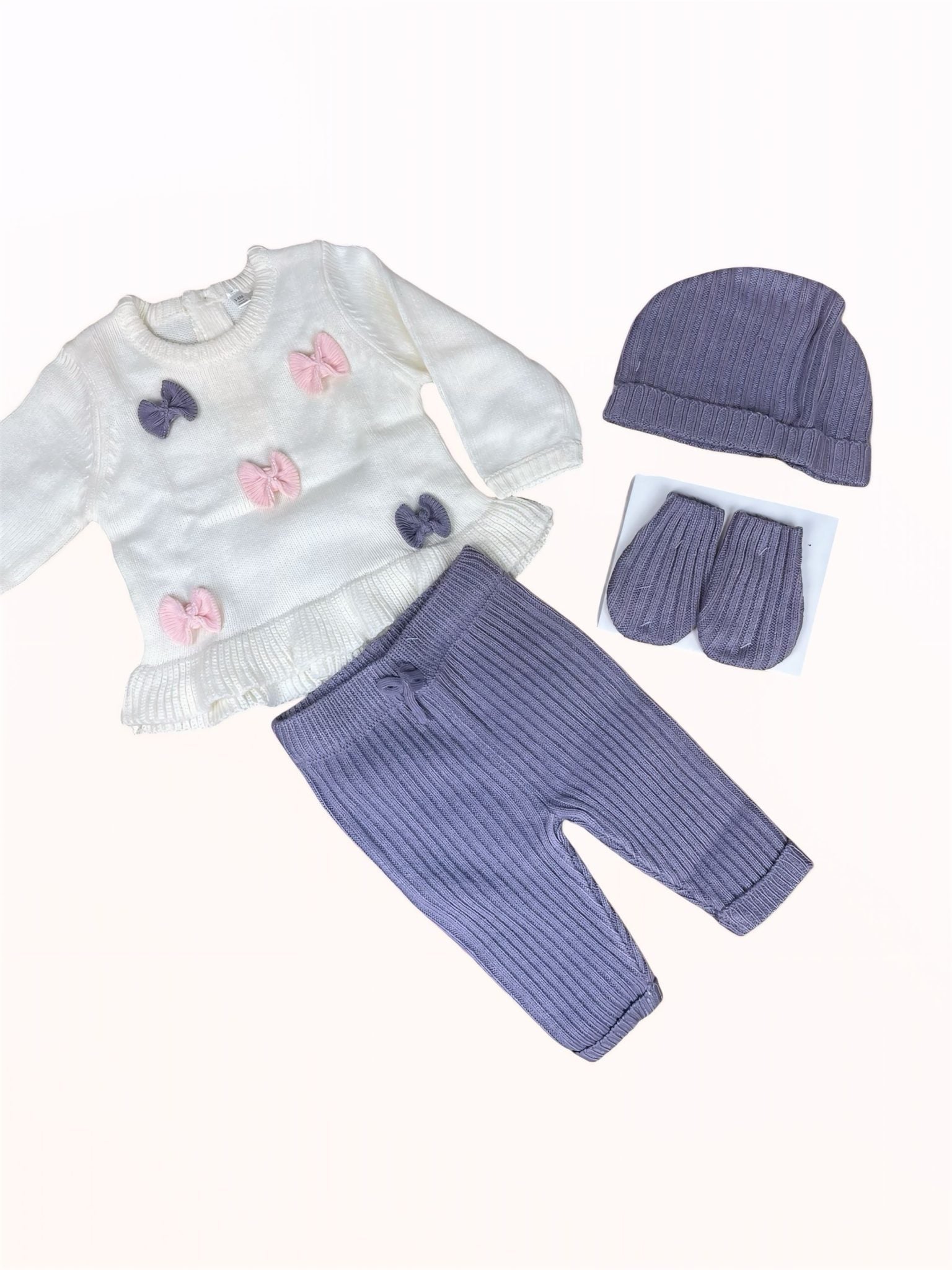 Coffret cadeau bébé – Pull, leggings, bonnet et moufles