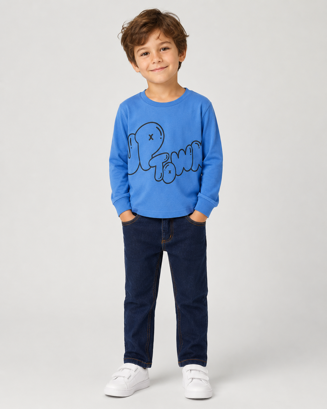Donkerblauwe iDO jeansbroek met blauwe longsleeve – gestyled