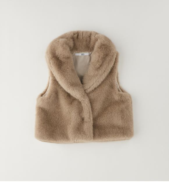 Camelkleurige meisjes bodywarmer van imitatiebont met sjaalkraag van iDO – vooraanzicht