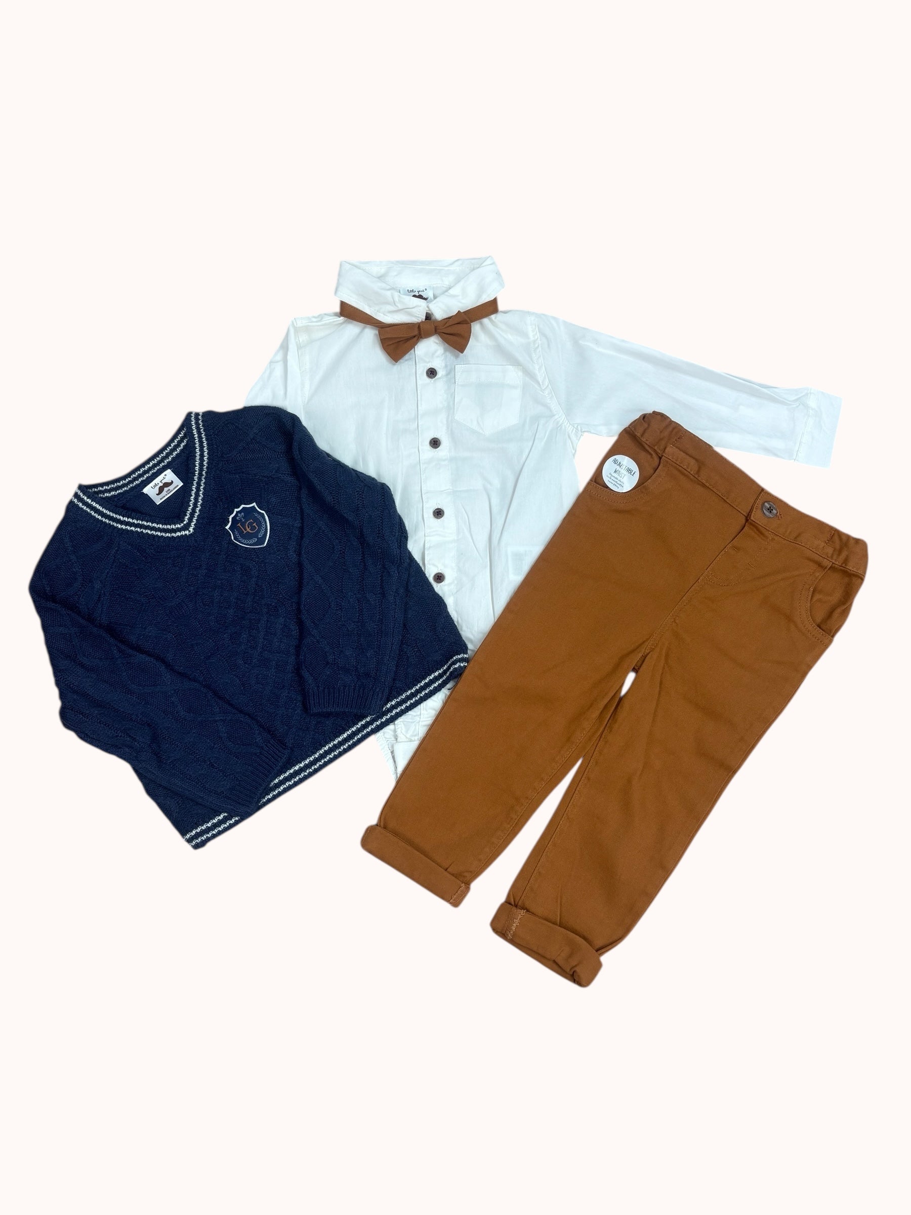 Jongensset met trui, hemd en strik