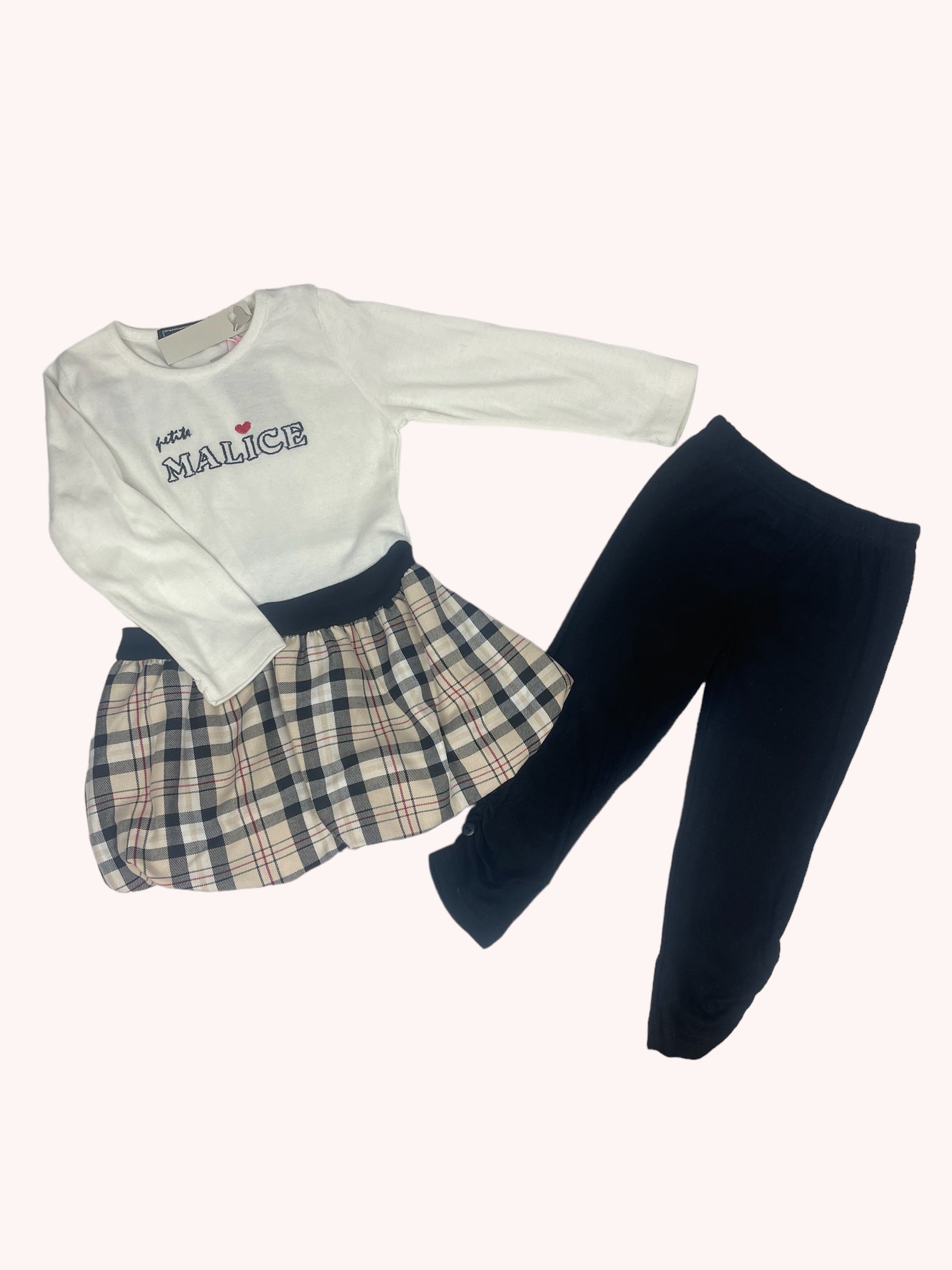 Zwarte trenchcoat + jurkje