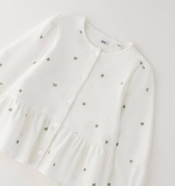 iDO meisjesblouse met hartjesprint en knoopsluiting, detail